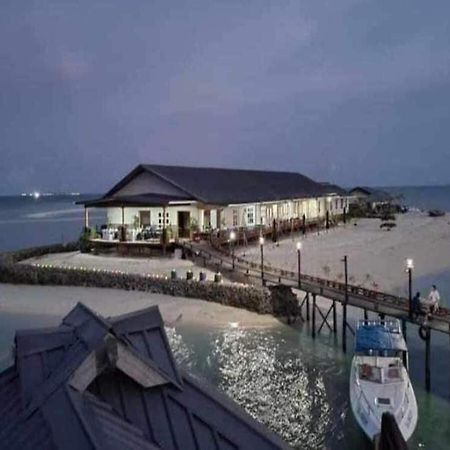 Santiri Island Resort センポルナ エクステリア 写真