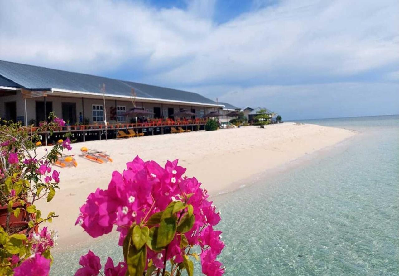 Santiri Island Resort センポルナ エクステリア 写真
