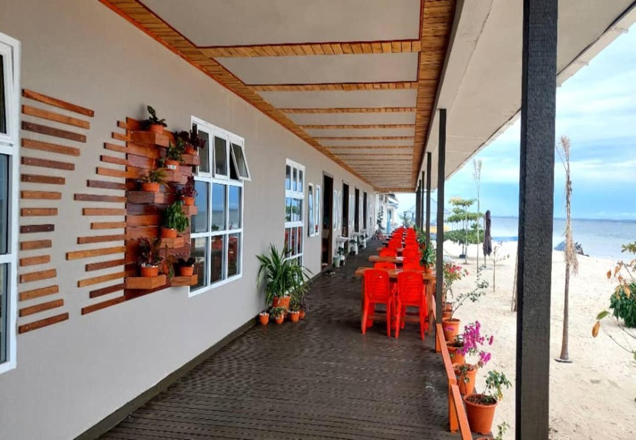 Santiri Island Resort センポルナ エクステリア 写真