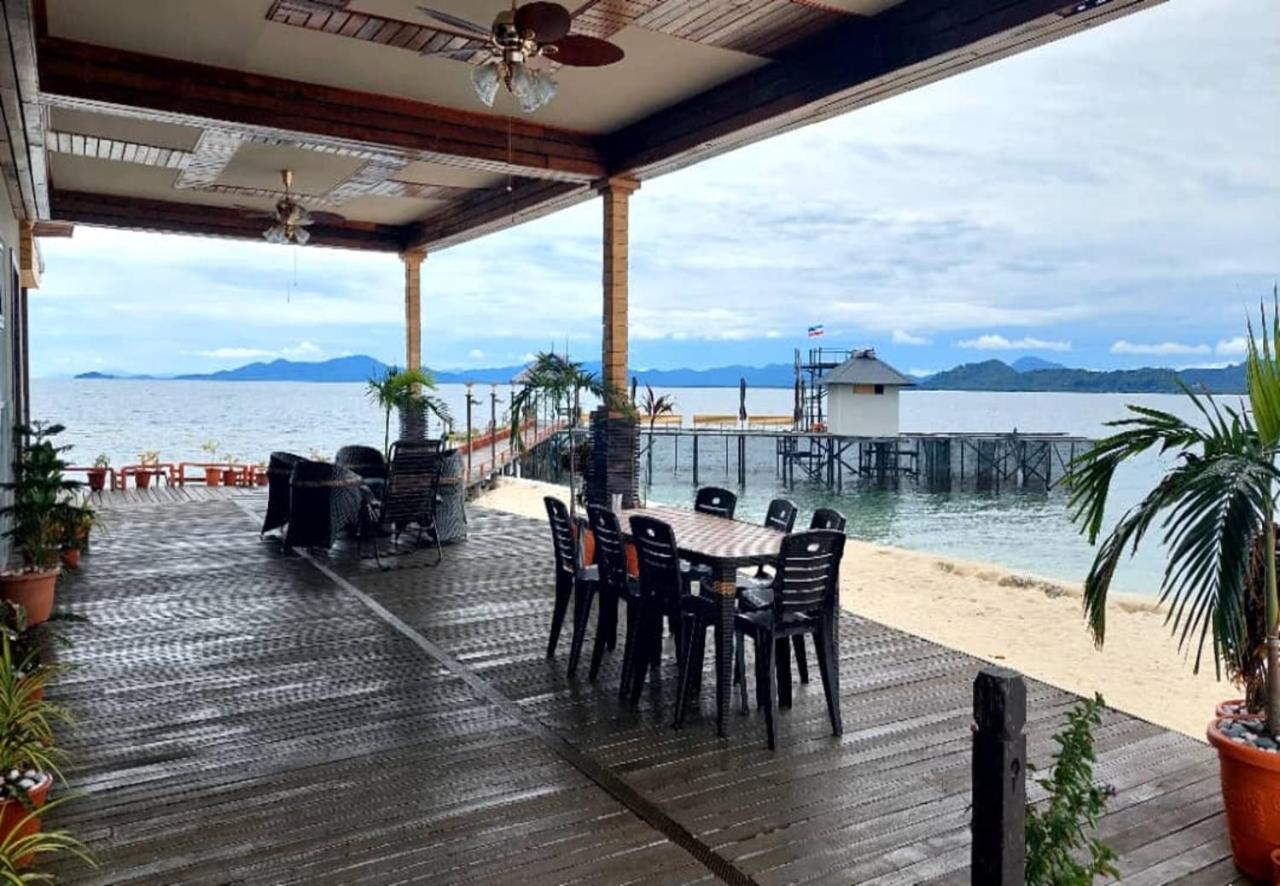 Santiri Island Resort センポルナ エクステリア 写真